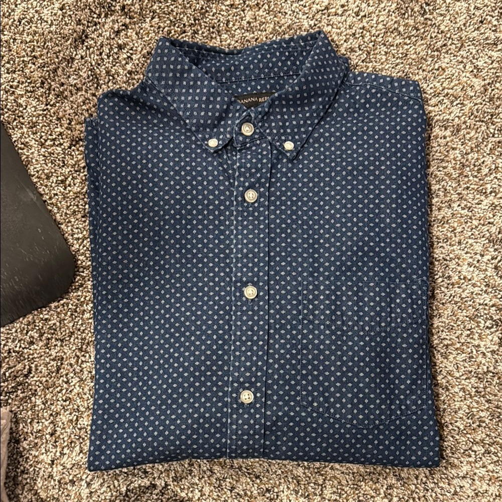 Banana Republic Men's Blue Polka Dot Dress Shirt